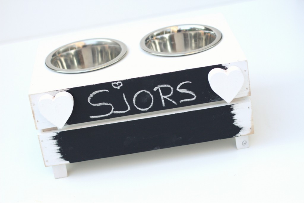 DIY honden voerbak