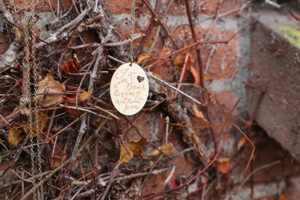 snow & rose sieraden vintage hout