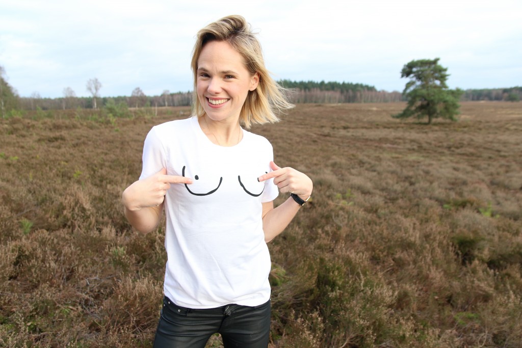 eBay aankopen borsten shirt tietjes grappig