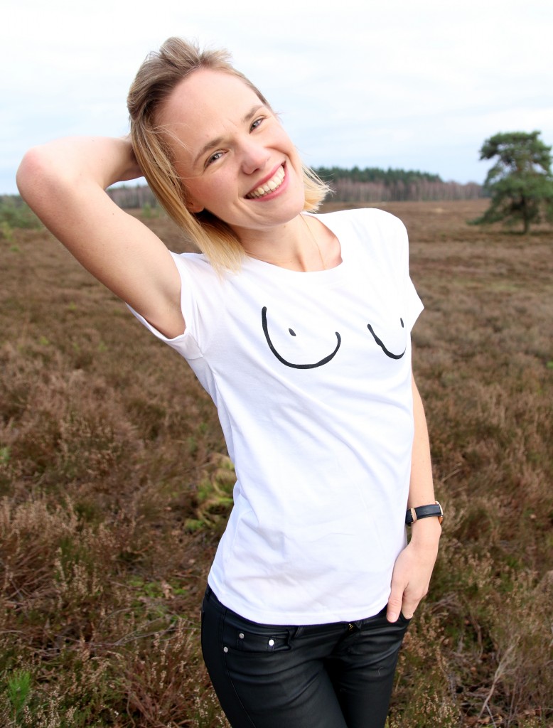 eBay aankopen borsten shirt tietjes grappig