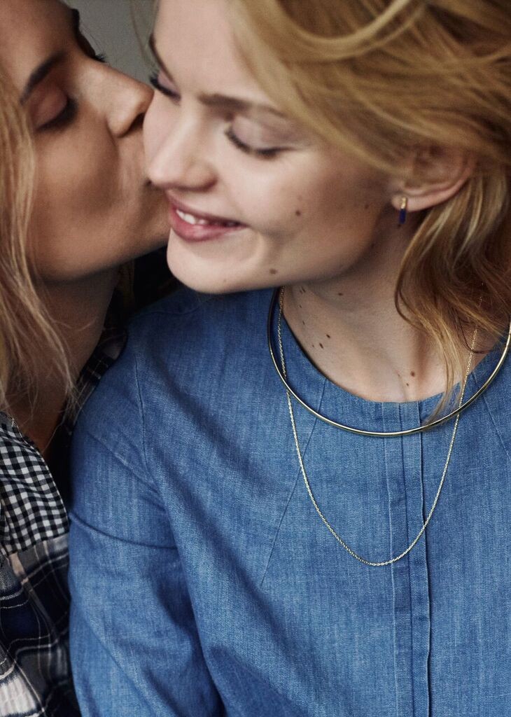 lesbische liefde bij & other stories amsterdam