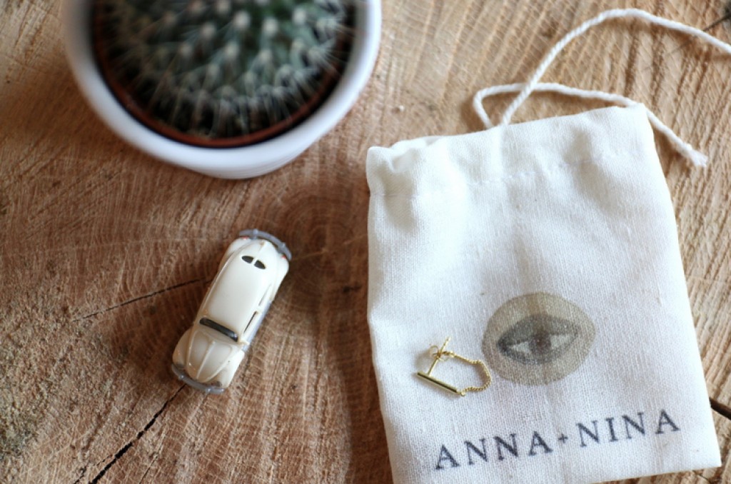 minimalistische oorbellen