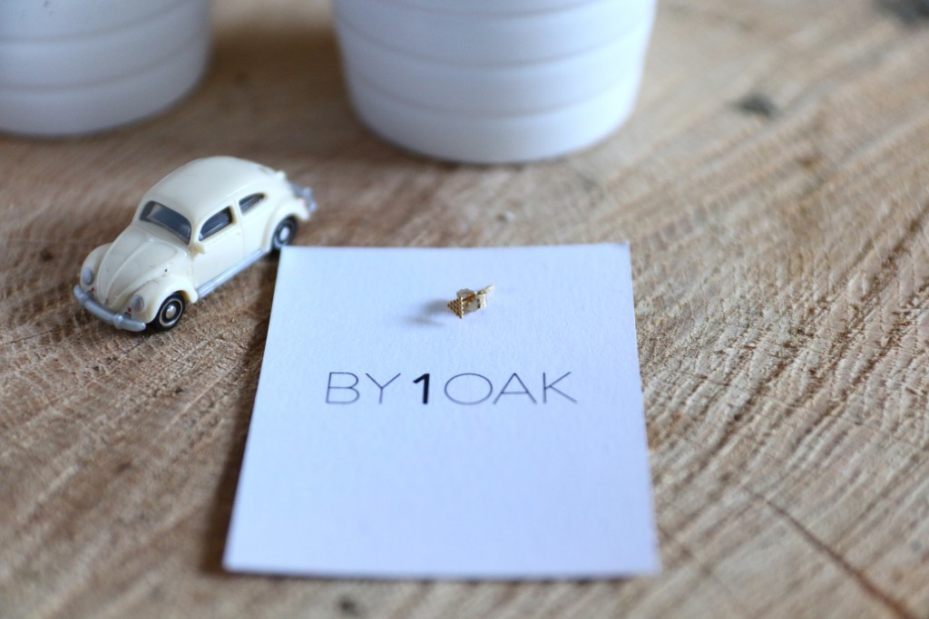 minimalistische oorbellen