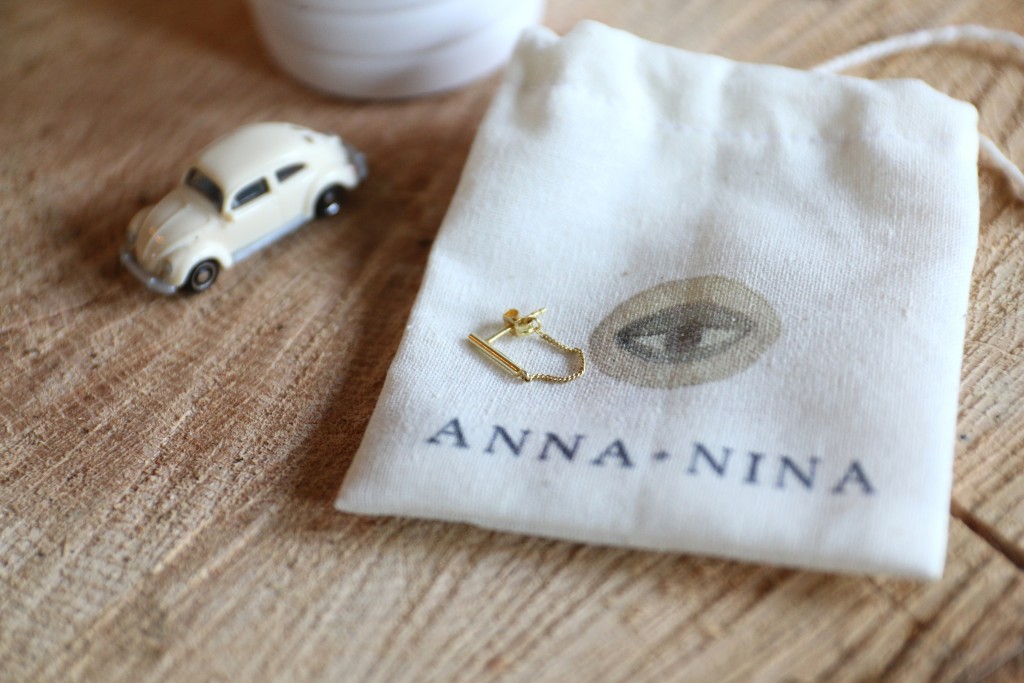 minimalistische oorbellen