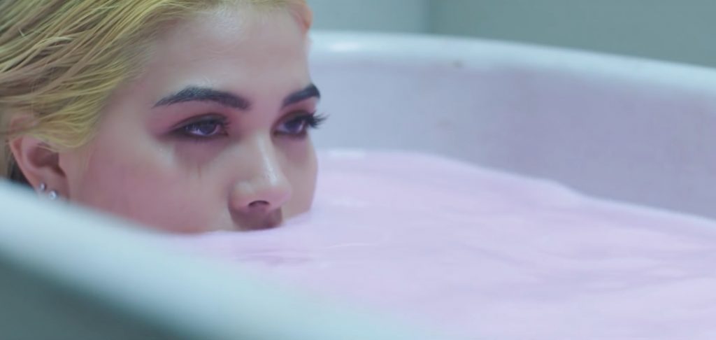 Lesbische Sleepover - Hayley Kiyoko