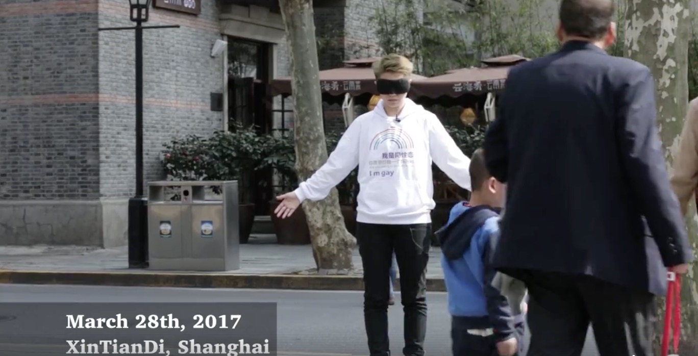 knuffel me, ik ben lesbisch