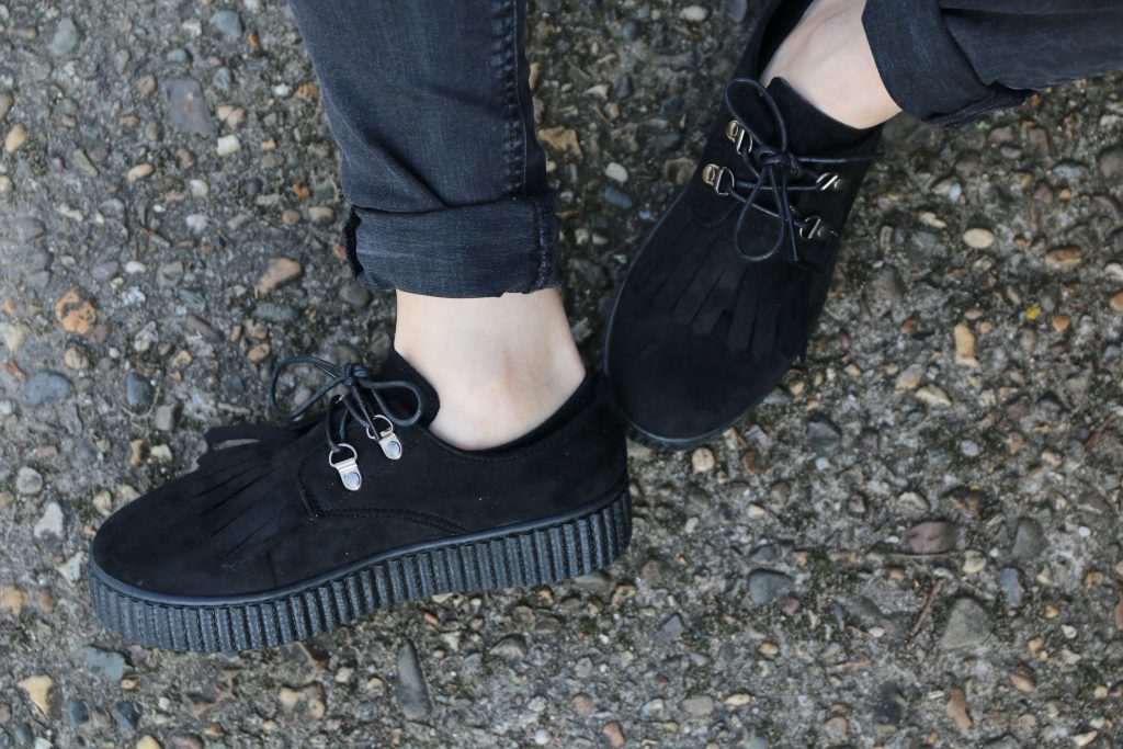 elisestore fashion fun music bmw creepers fring sun fashionshoot