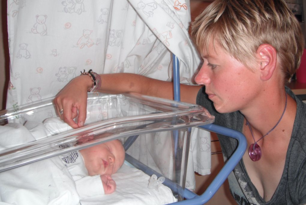 Alleenstaande, lesbische vrouw met kinderwens