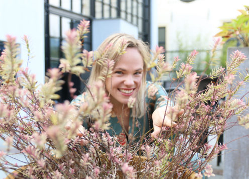 Kimono jumpsuits, bretels en rode laarsjes romwe sacha studs kraanvogels zara