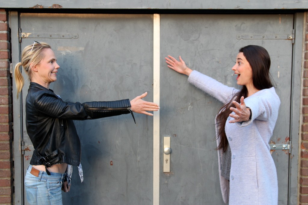 niet van aanraking houden