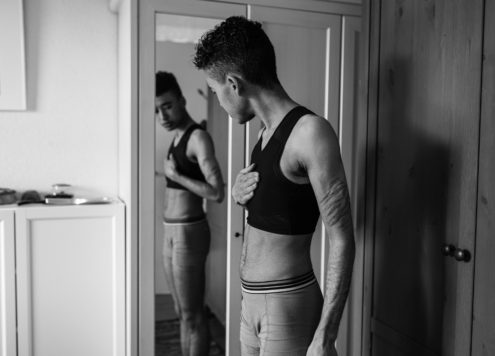 Het voelt niet alsof mijn borsten op mijn lichaam horen