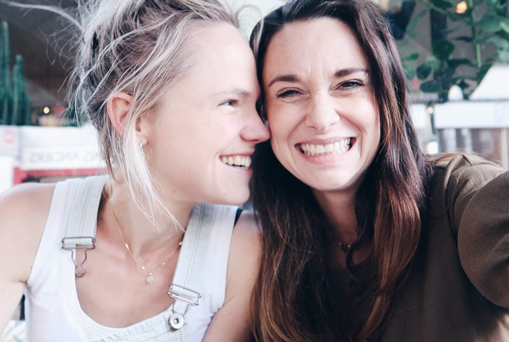 Babykamer behangen & Hij is er! | Weekvlog 70