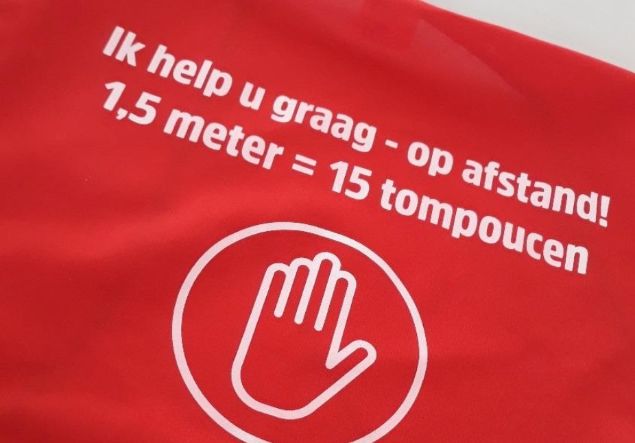 Graag 15 tompoucen afstand houden