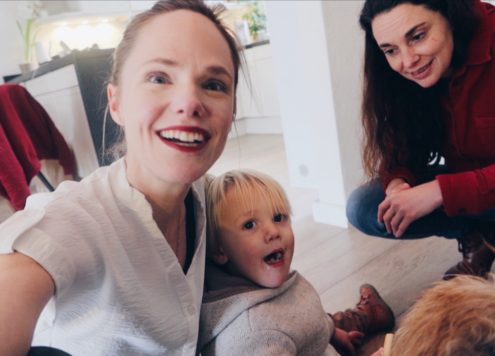 Nieuwe weekvlog! We hebben een IVF update en heeft Joyce nou echt een auto gekregen? Training, praten met de radio, de kerstboom en Joyce haar baan.. Dat en meer zie je in onze nieuwste weekvlog.